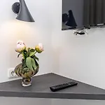 6 Person In *