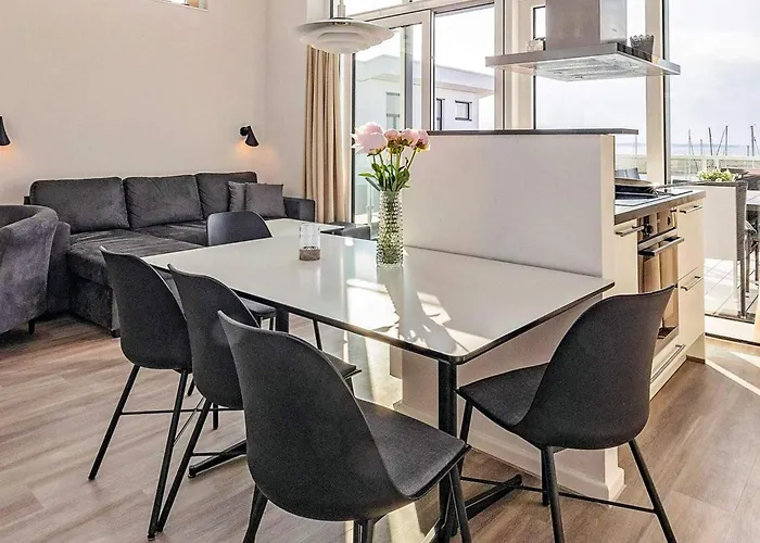 6 Person In Διαμέρισμα *